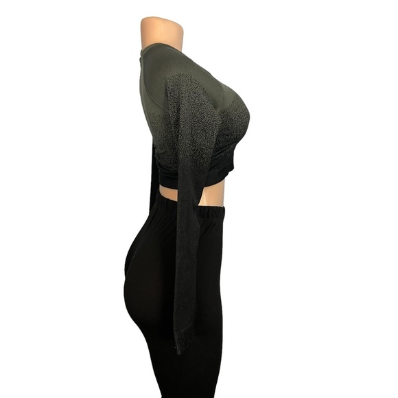 3/$30 🍂 Gymshark Adapt Seamless Ombre Long Sleeve Crop Top Black Gray - Picture 4 of 8